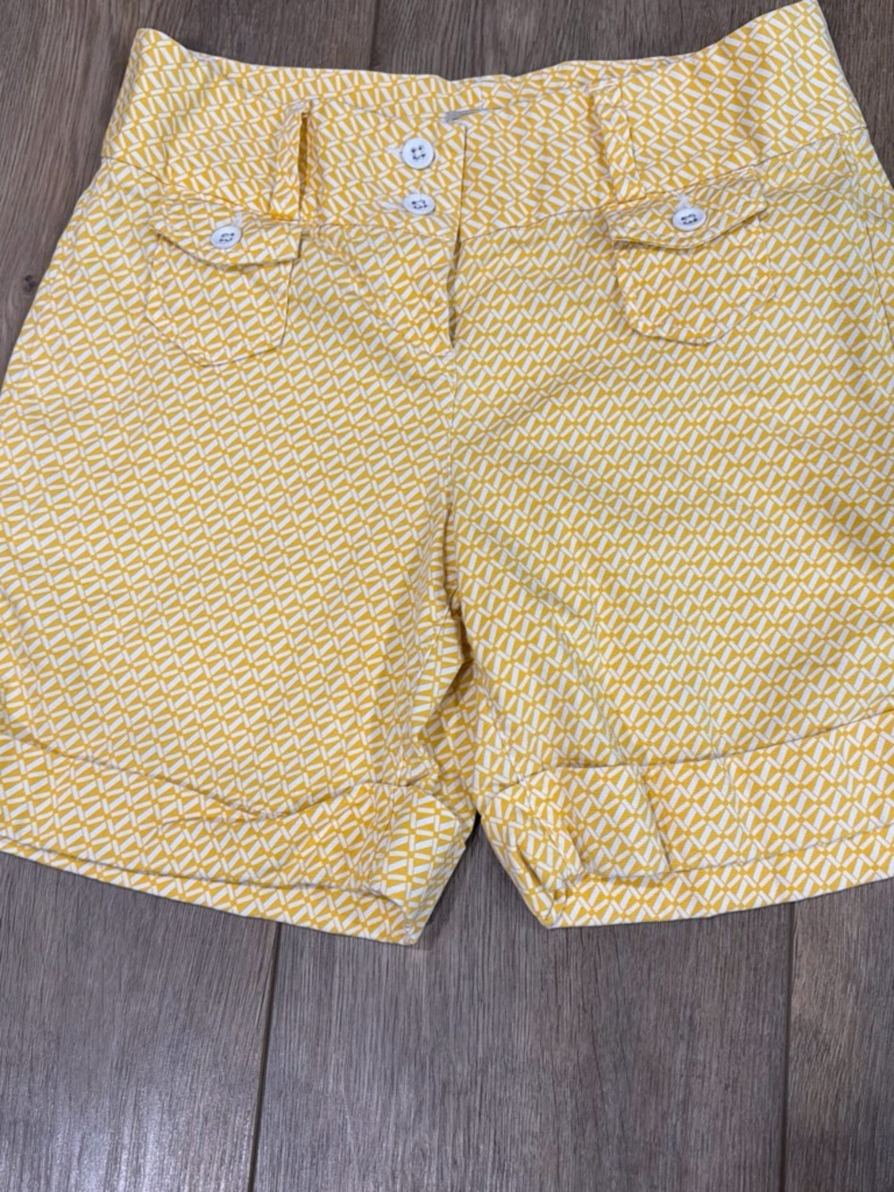 L.L. Bean Yellow and White Geometric Pattern Shorts